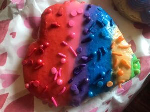 Rainbow heart cookie, jumbo