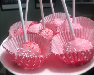 Strawberries and Cream Cake Pops