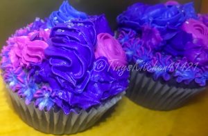 Purple Flower cupcakes and mini cake